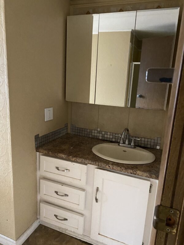 #05 BCG Mobile Home for Sale - Image 17