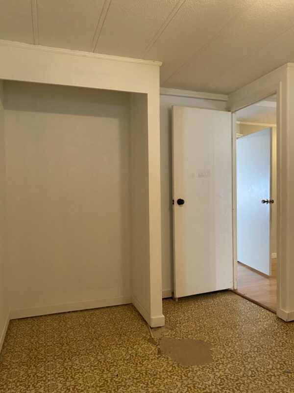 #93 BCG Mobile Home for Sale - Image 3