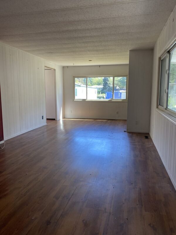 #10 BCG Mobile Home for Sale - Image 4